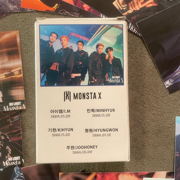 NEW KPOP MONSTA X LOMO CARDS - Picture 3 of 5